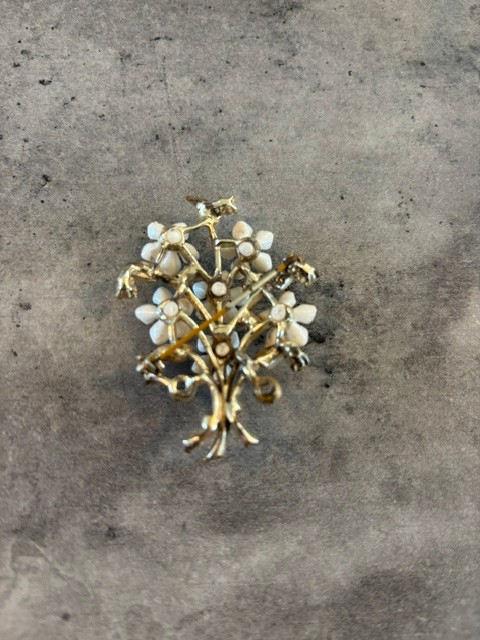 Vintage white Enamel & Rhinestone Flower Cluster Brooch Pin