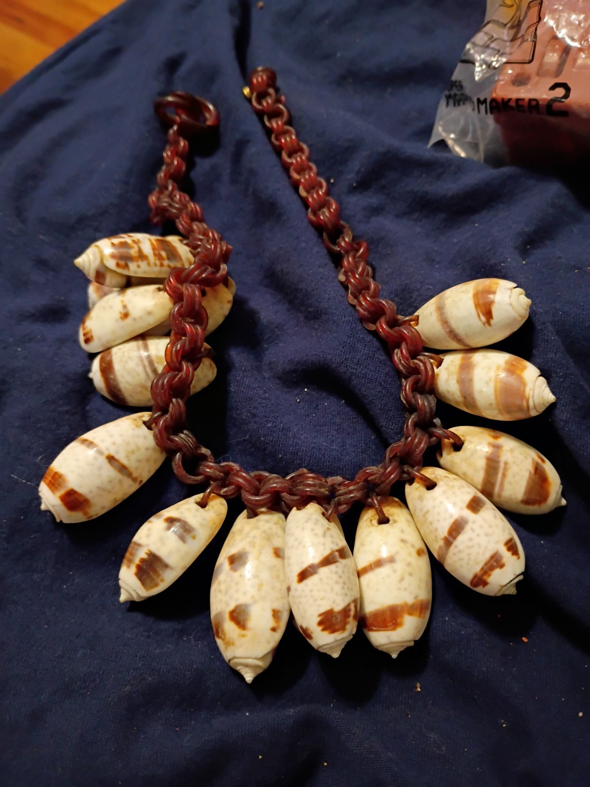 shell necklace vintage