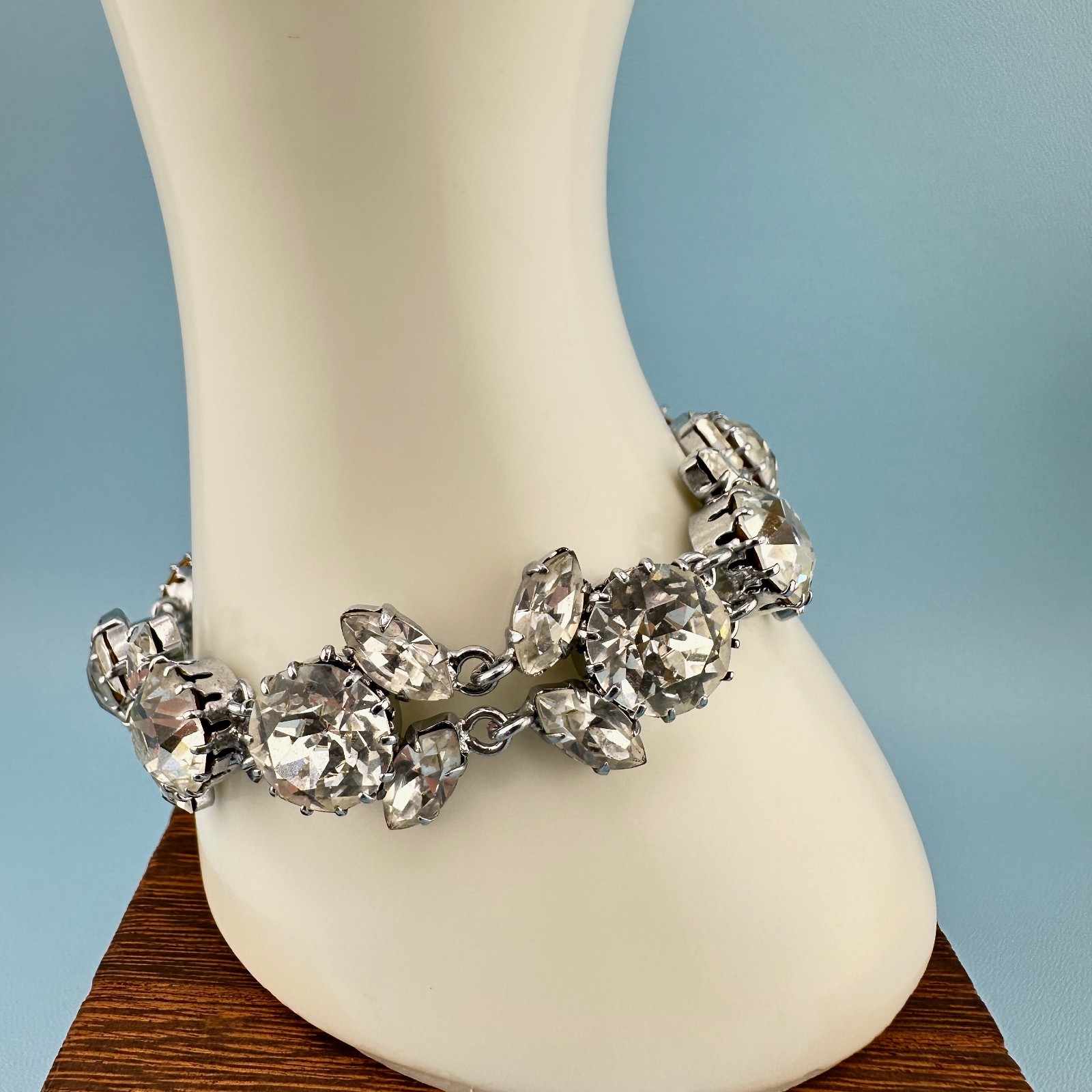Vintage Austria Crystal Bracelet LG Dentelle Prong Set Silver Tone Safety Chain