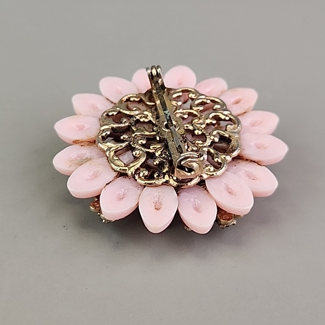 Vintage Flower Brooch Pink Acrylic Rhinestone Gold Tone Layers 1.5″