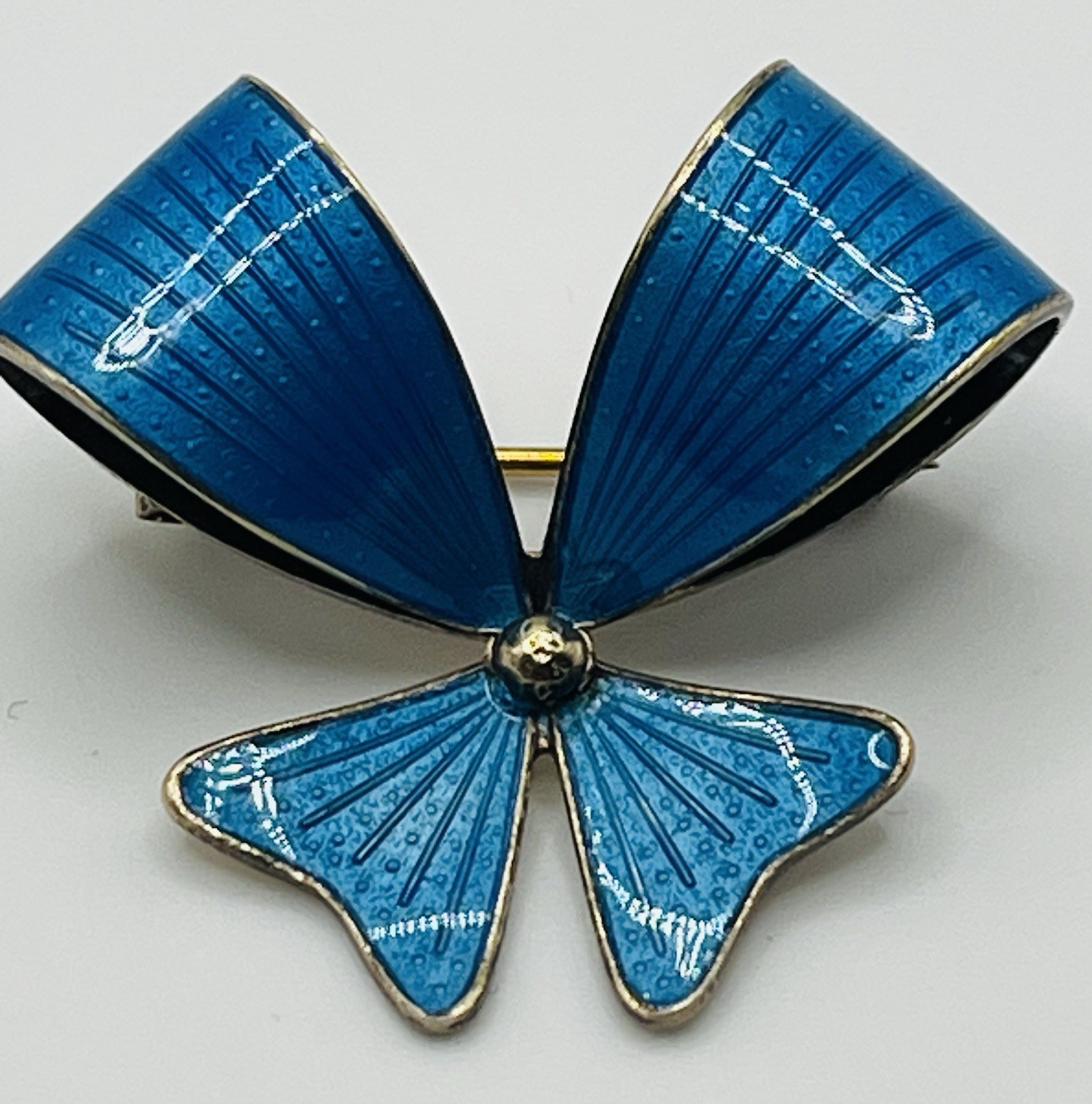 Vtg N.A Jørgensen-Norway Sterling Silver & Blue Guilloche Fish Bow Pin/Brooch