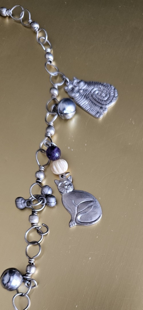 Vintage Artisan Cat Charm Necklace Chain Silver Tone Dangles Beads 32″ Kittens