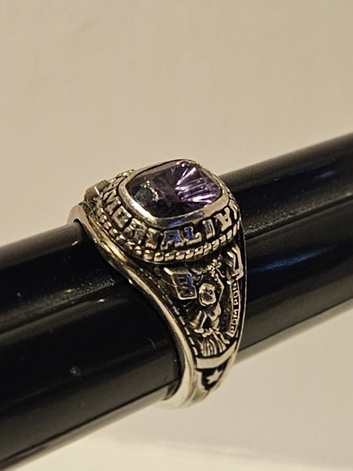 VINTAGE LADIES CLASS RING, SZ. 6.25, JOSTENS LTM, SILVERTONE, PURPLE STONE, 1984