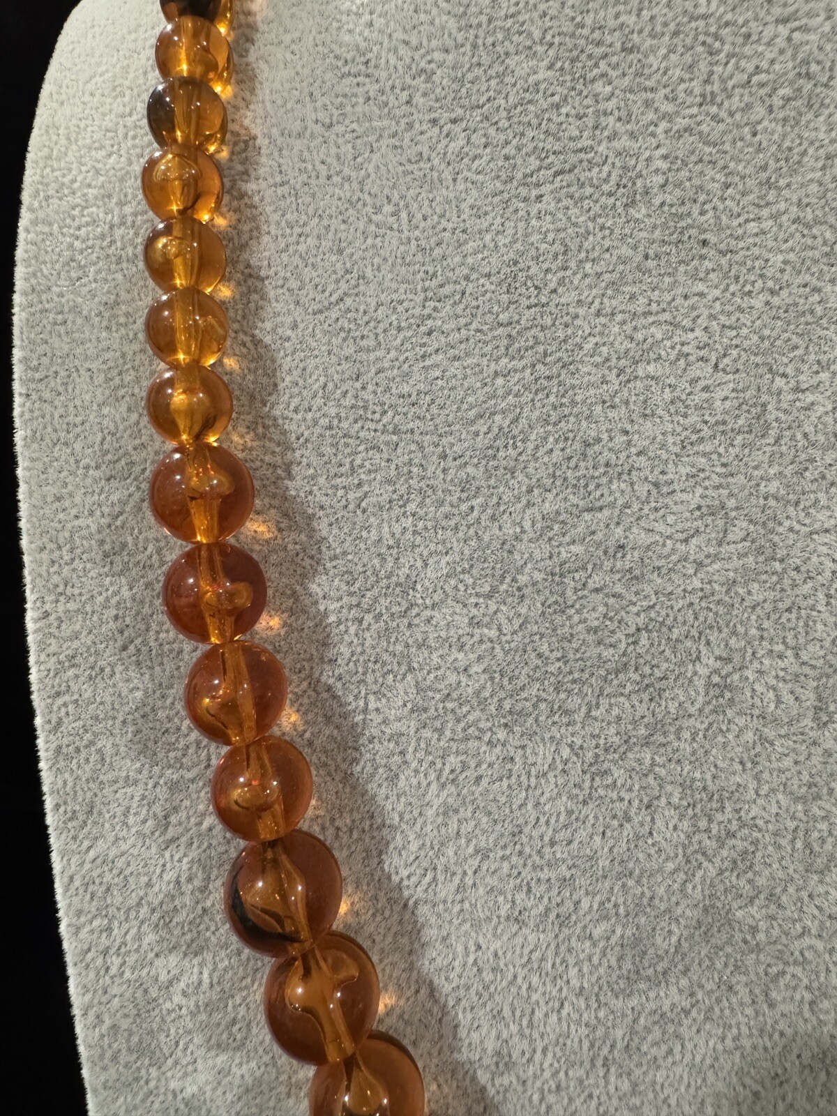 Stunning Amber Lucite Graduated Beaded 1960’s Necklace
