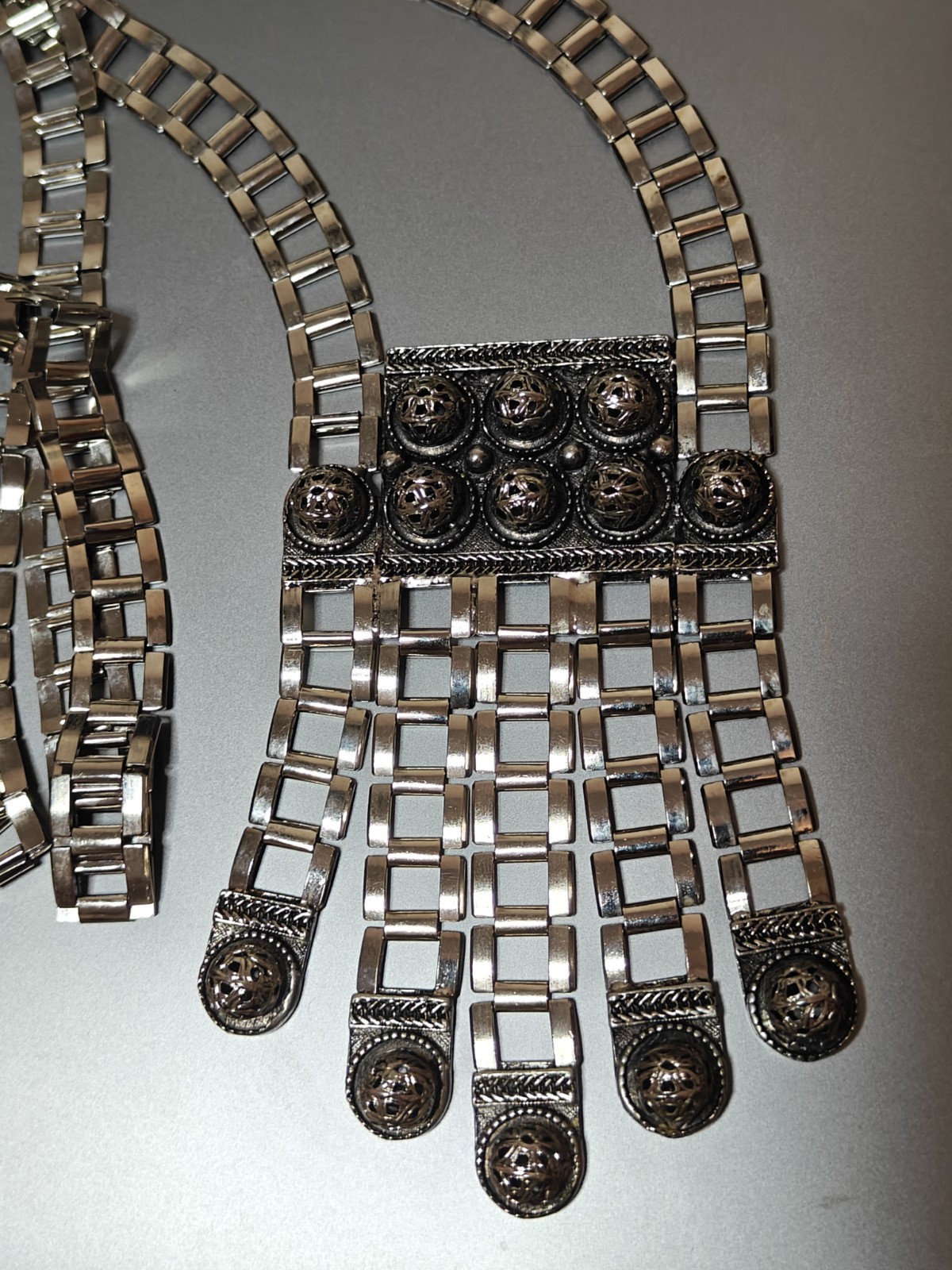 Vintage SIGNED Designer EDLEE 70’s Modernist Long Fringed Necklace 30” Silver