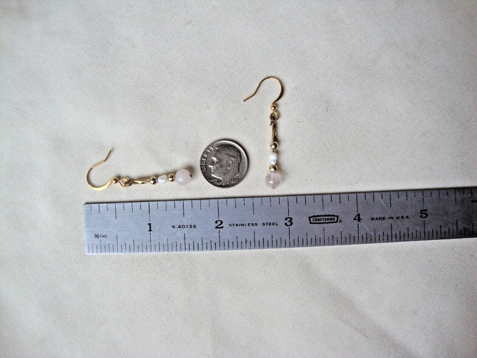 VTG HANDMADE 6MM ROSE QUARTZ RICE PEARL YELLOW GOLD PLATED DANGLE HOOK EARRINGS