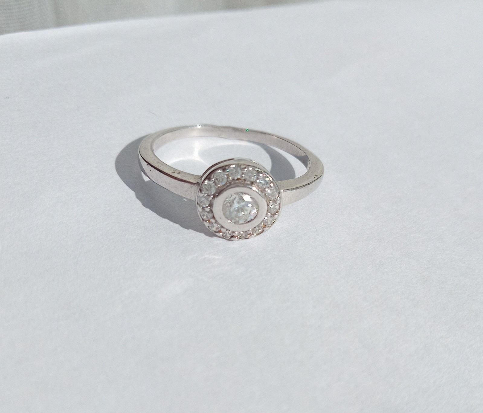 Vintage Beautiful Ring White stones Sterling Silver 925 Women Jewelry size 7.25