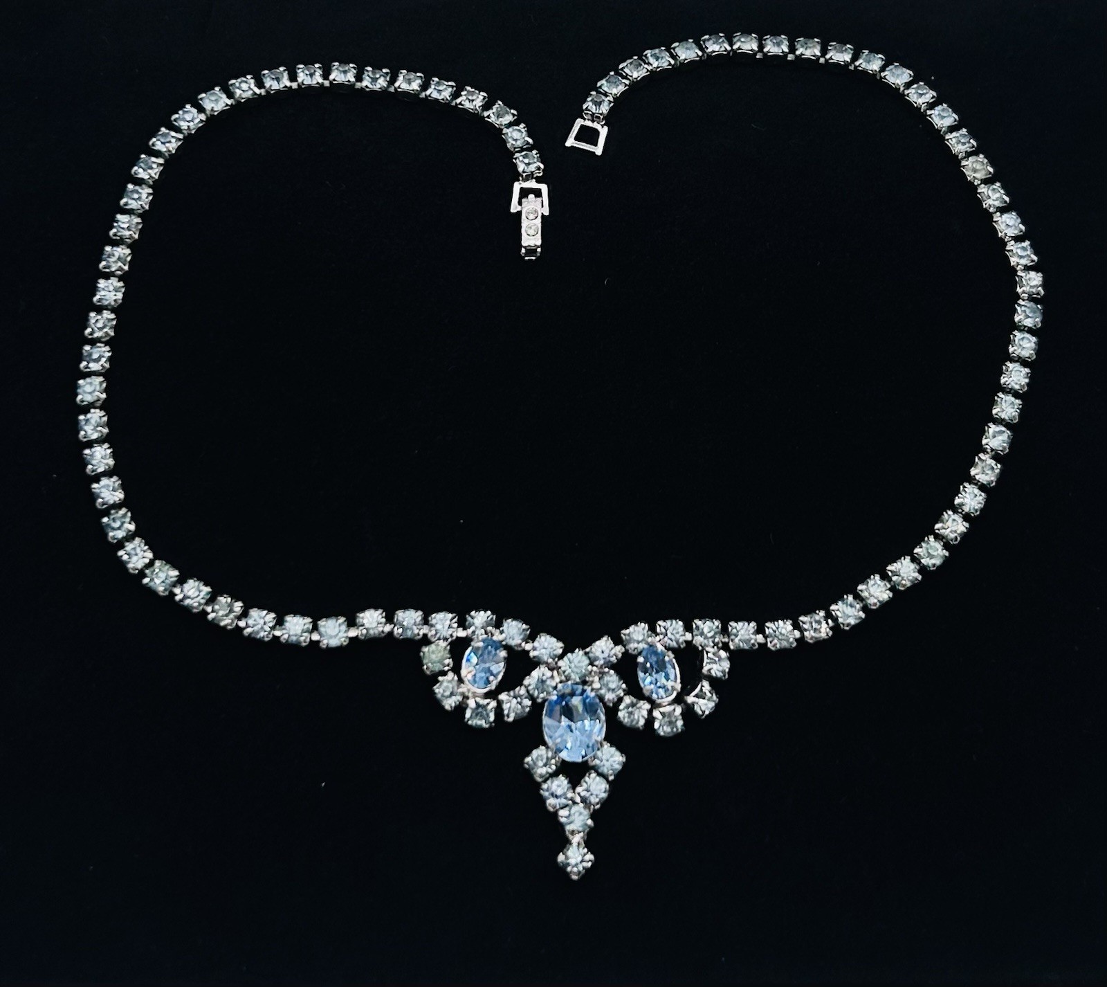 Vtg-BLUE RHINESTONE-Necklace-Choker-Ring-Bracelet-Clip-on Earrings SET
