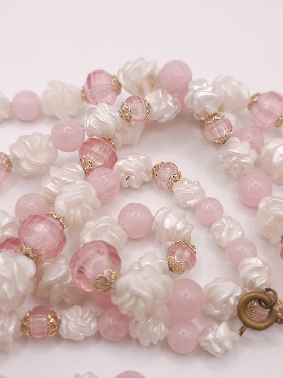 Mid Century Pink White Molded Flower Bead Garden Party Necklace Long Strand
