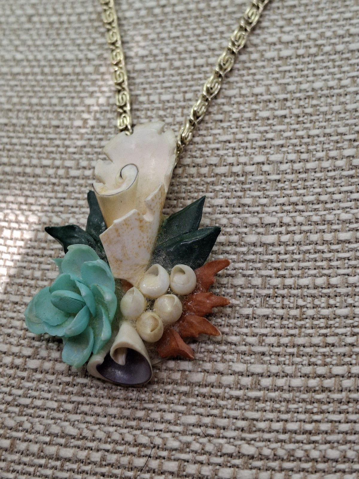 Vintage sea shell art pendant necklace beach mermaidcore paperclip chain