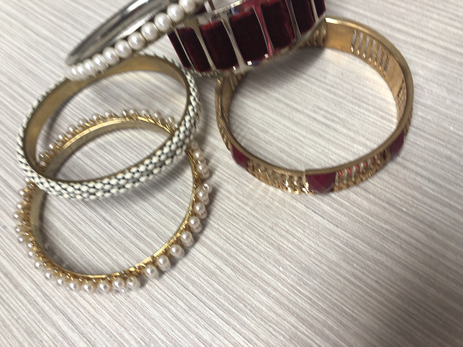 5 Vintage Womens Bracelets Assorted Sizes & Shades Free Shipping