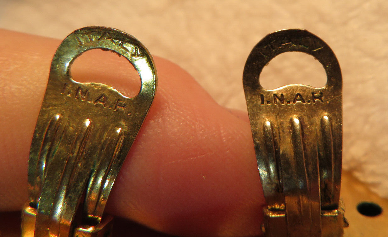 I.N.A.R ITALY Vintage Clip-on Earrings Gold Tone & Silver Tone NICE!