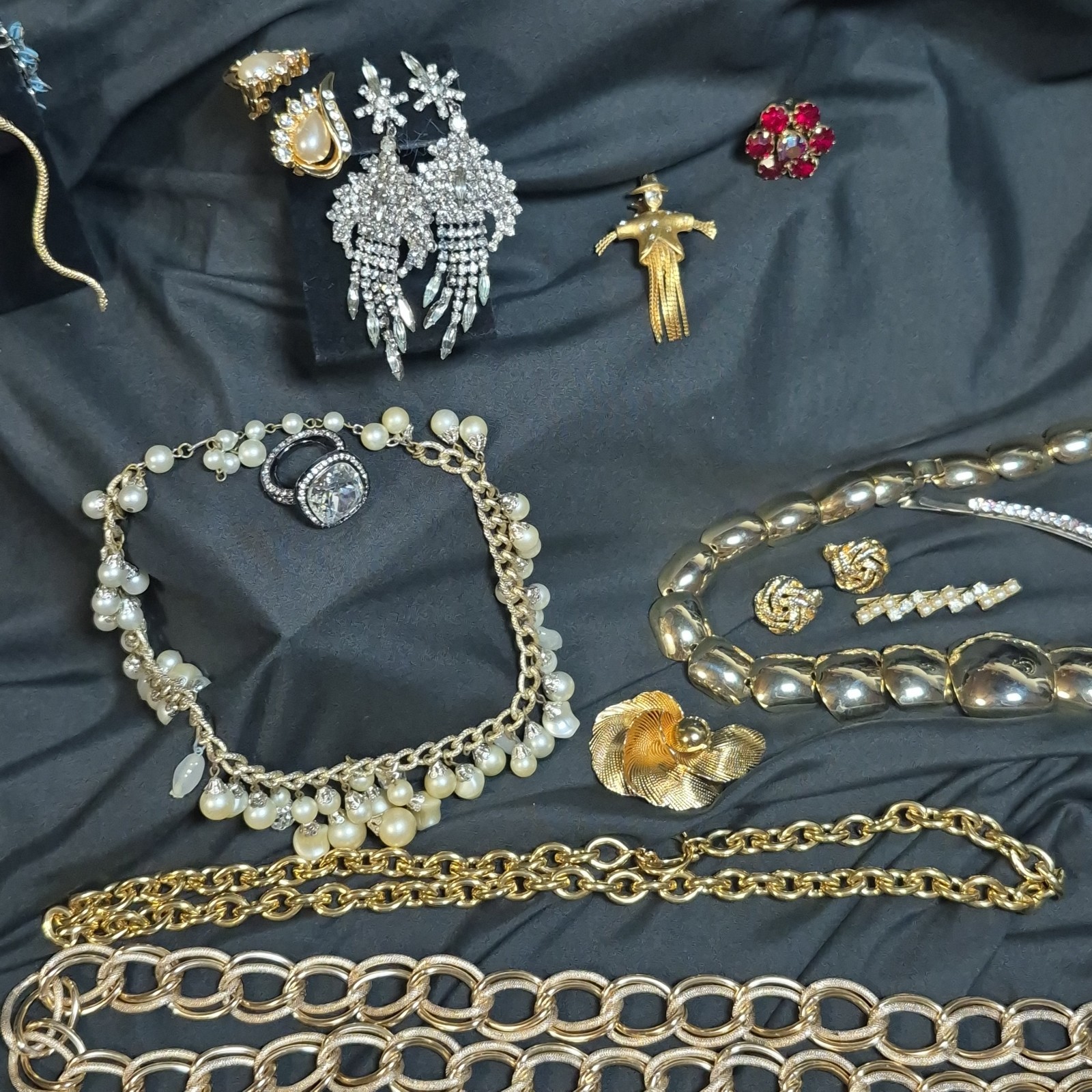 Jewelry Vintage to Modern Costume Mixed Lot Estate Gold Tone