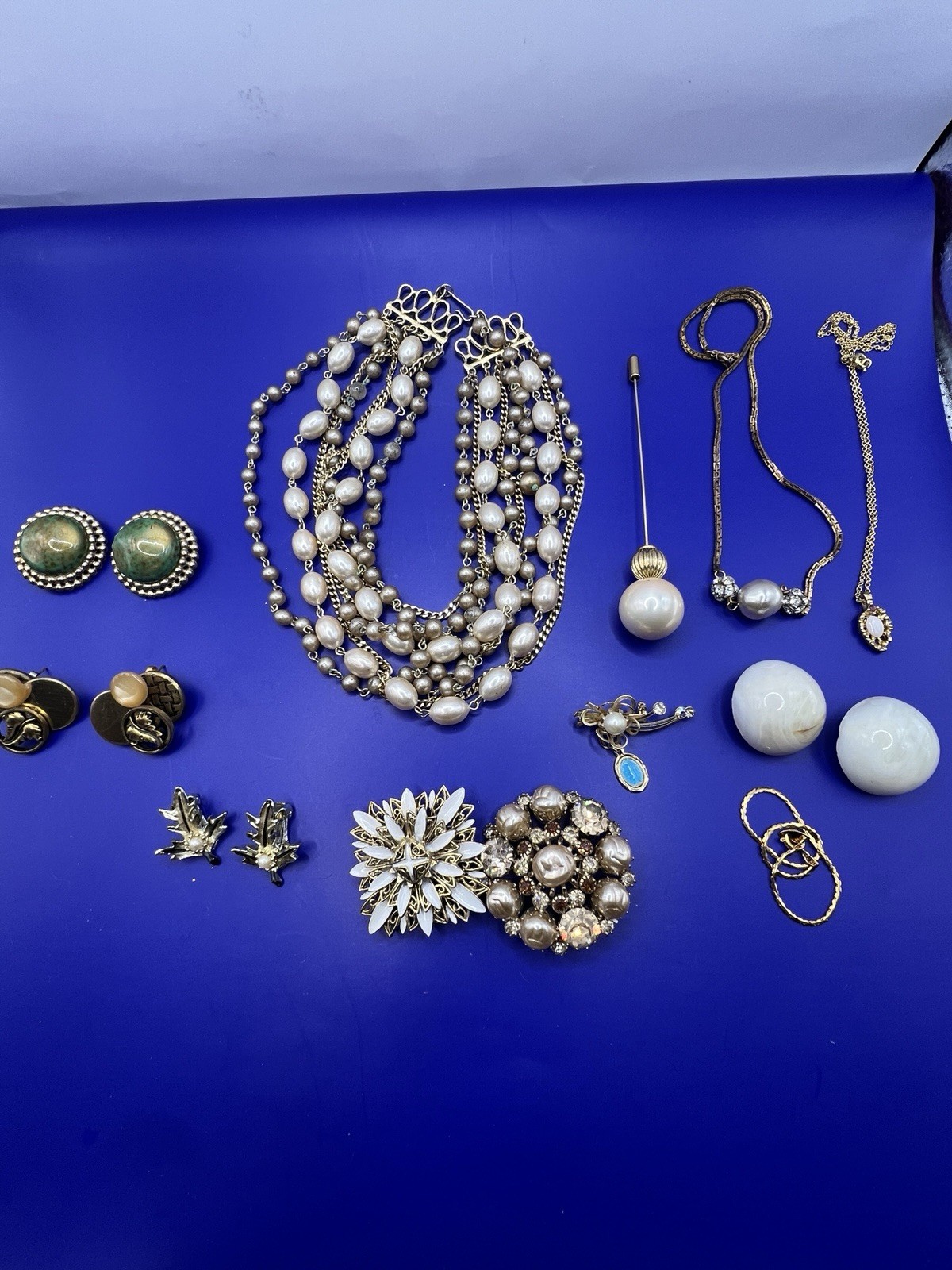 Vintage Set Of Jewerly, Necklace, pendants, brooches, Earrings and clips.