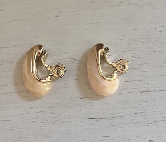 Vintage Monet Signed Cream Yellow Gold Acetate Drop Curved Clip On Earrings