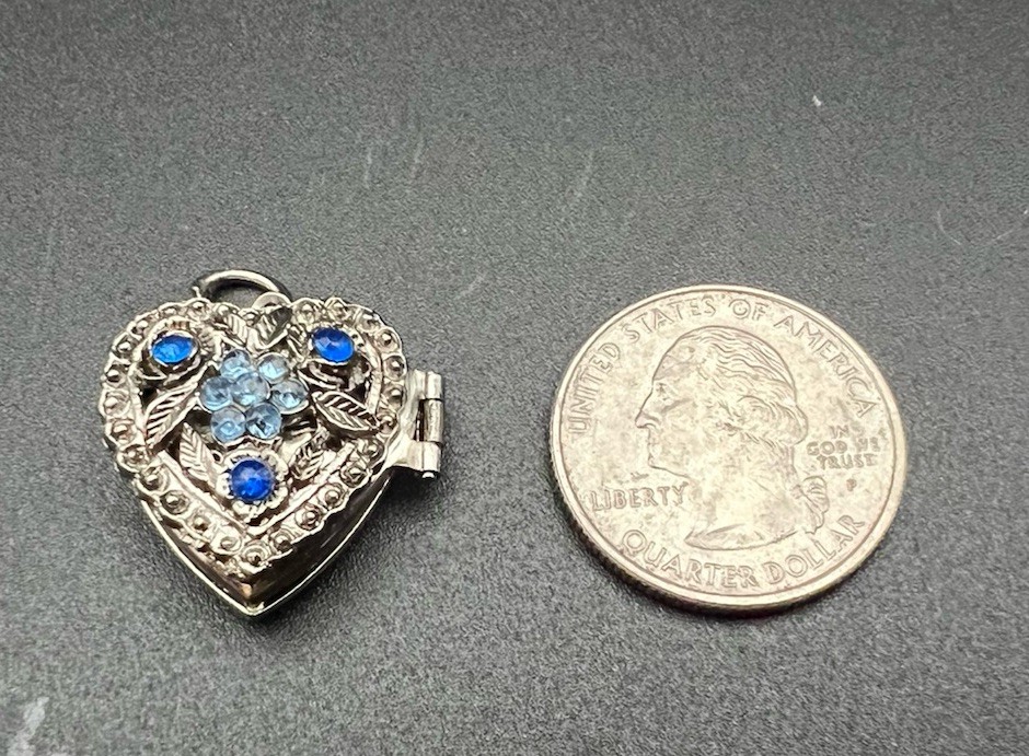 Vtg Heart Shaped Silver Tone Photo Locket Pendant Blue RhineStones Floral Charm