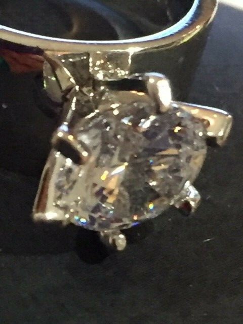 Ladies .925 Sterling Silver & CZ Crystal sz 6 Solitaire Vintage