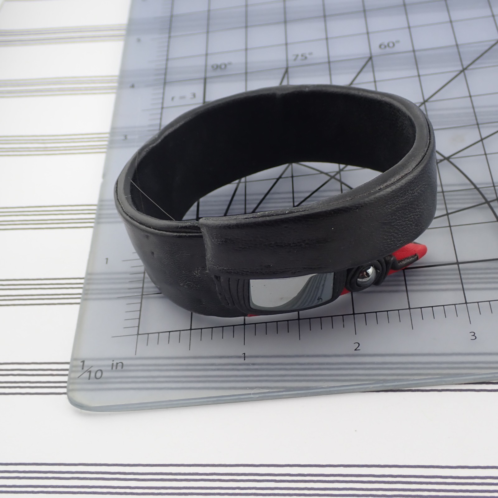 Vintage Black Red Leather Hematite Abstract 8″ Adj Wrap Bracelet