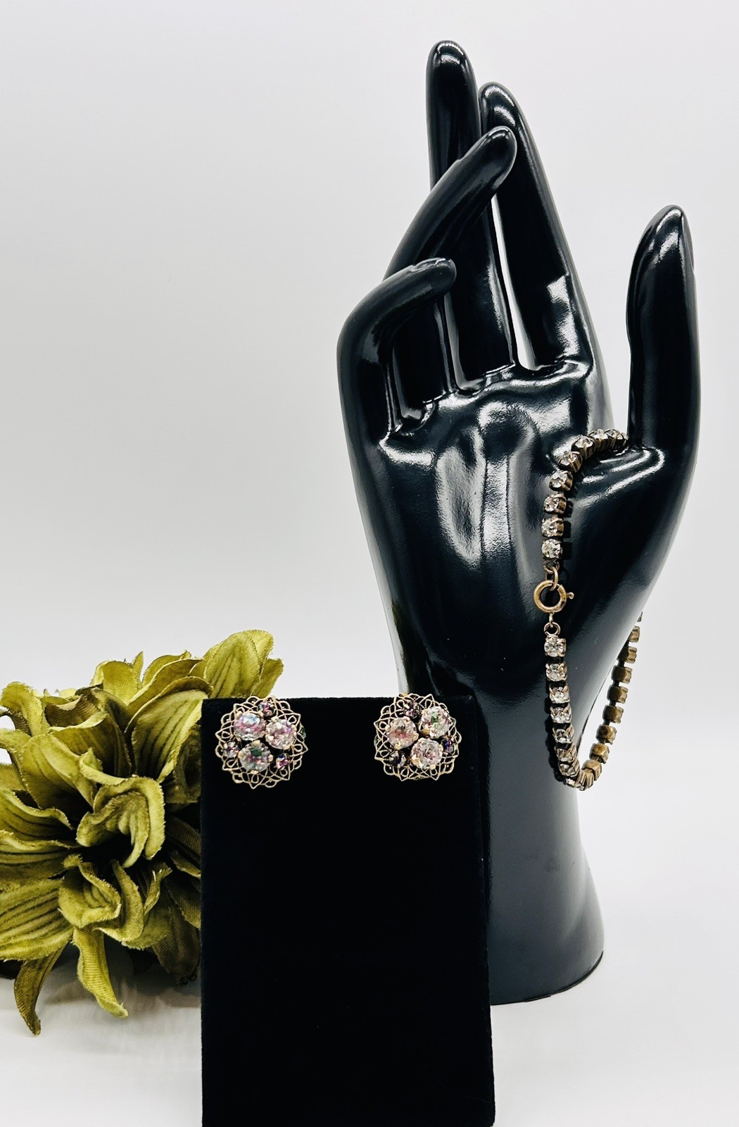 Vtg CZECH Screw-back Cluster EARRINGS and BRACELET SET-Gold Tone-RHINESTONE