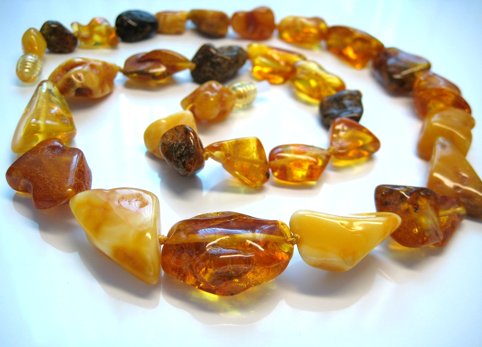 Genuine Massive Amber Beautiful Baltic Amber Necklace 20.5 inches !!!