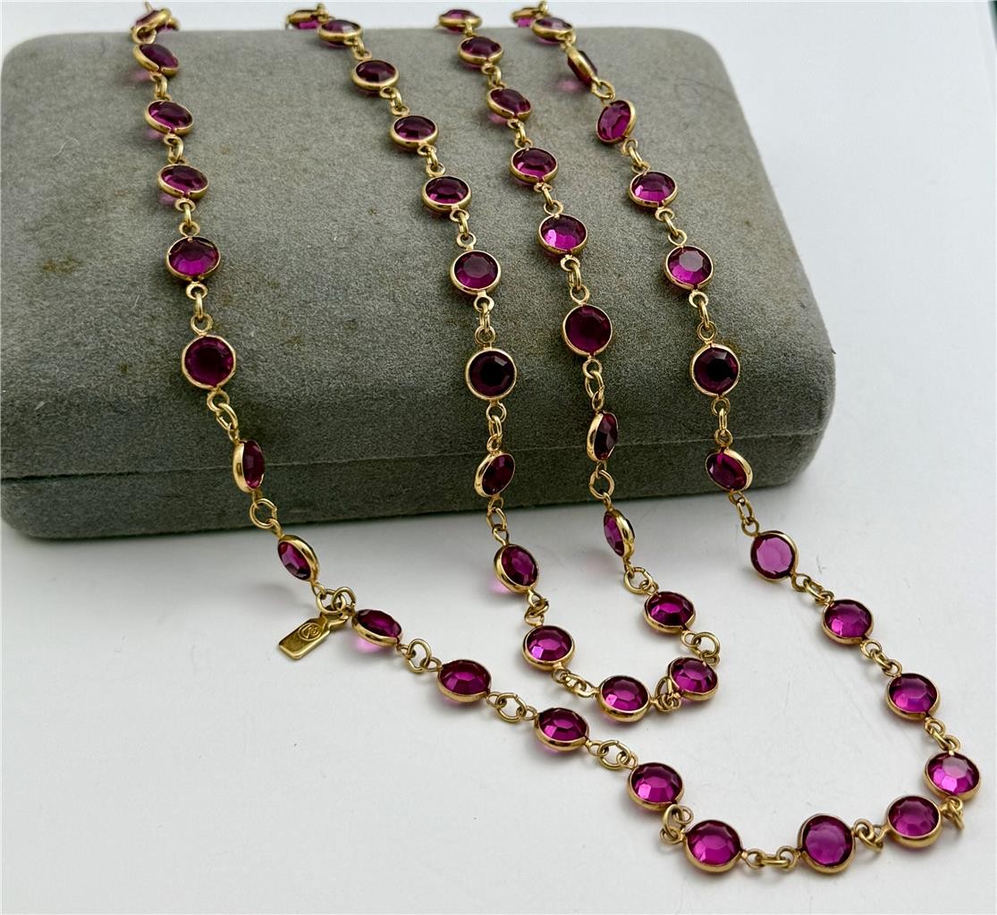 Vintage Swarovski Swan Fuchsia Pink Gold Tone Bezel Set 7MM Crystal Necklace 32″