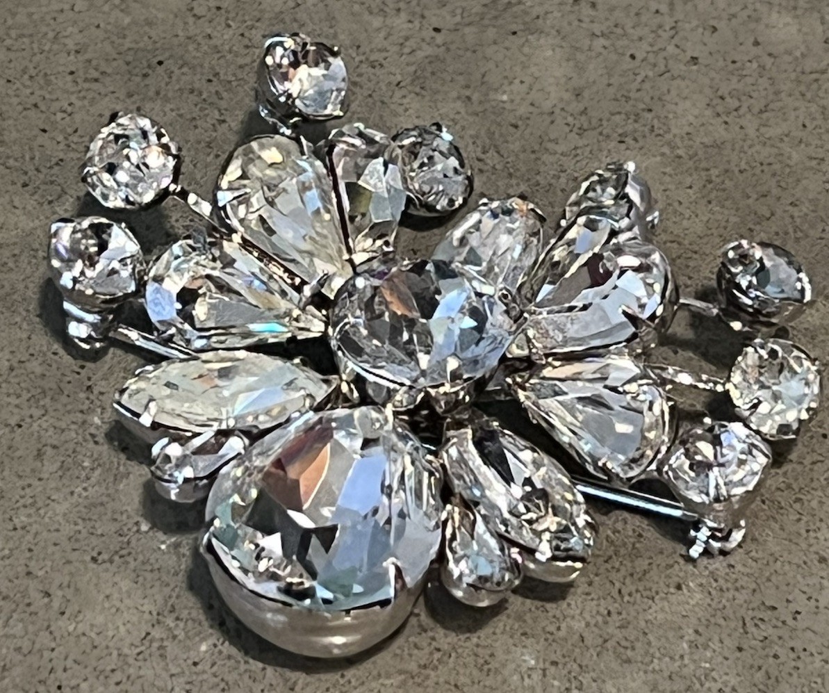 Vintage Eisenberg Clear Rhinestone Spray Brooch Signed Rhodium Crystal 1940 Used