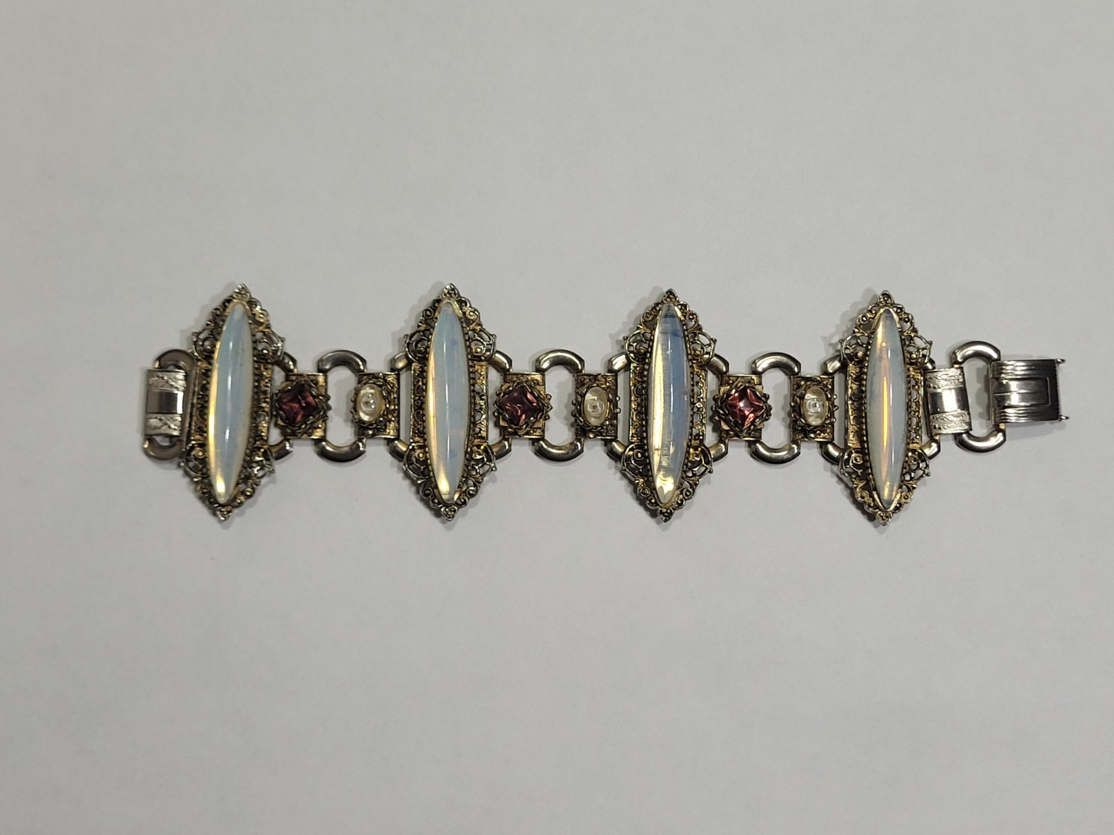 Vintage 1950’s 7.25″ Wide Opaline Glass Crystal Bracelet