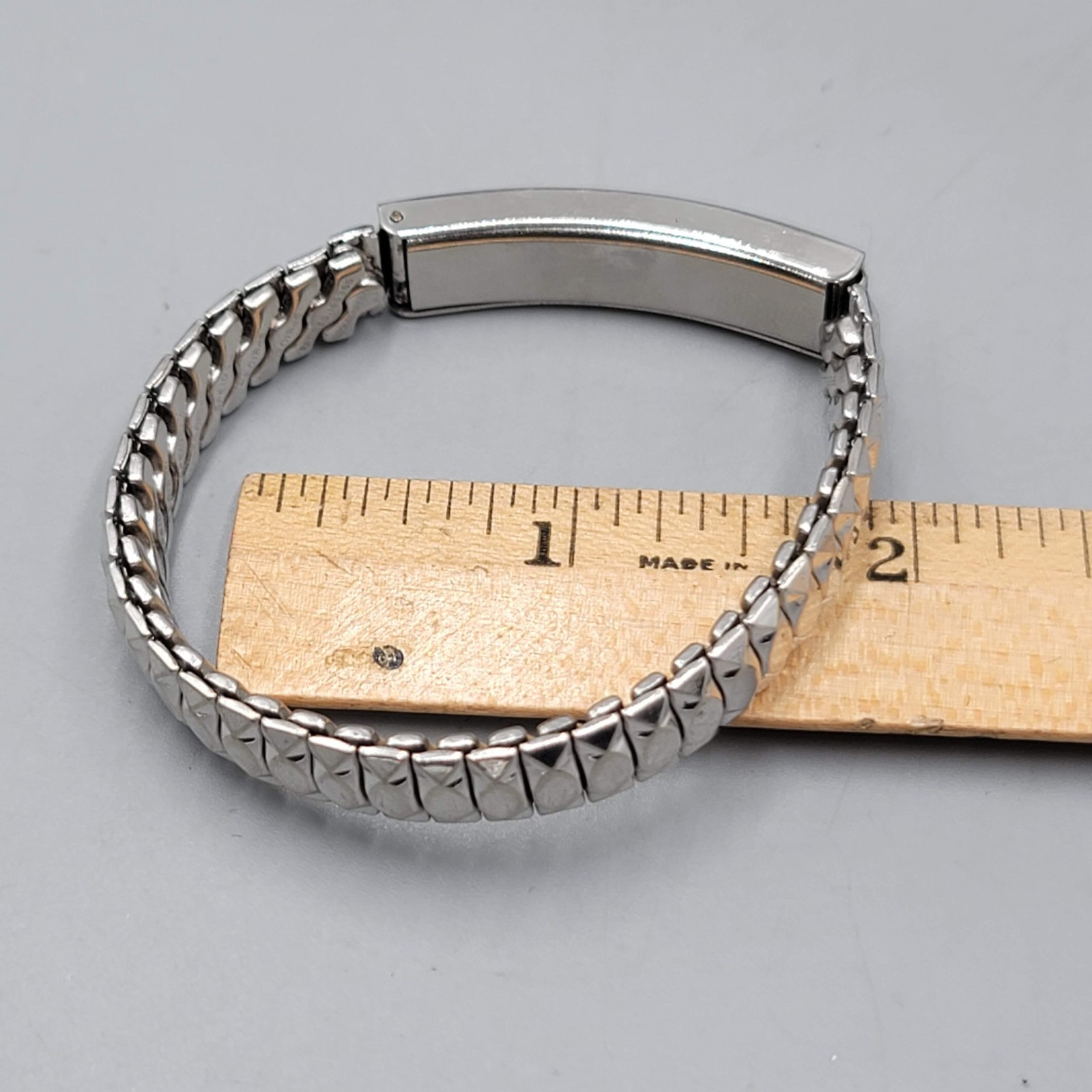 Vintage KAY Id Bracelet Silver tone Expanding Hidden Compartment 6 in