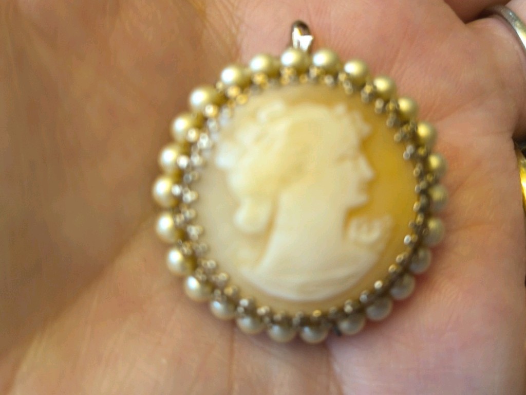 Vintage Shell Faux Pearl Cameo Pendant/Brooch 1.25″ X 1.25″