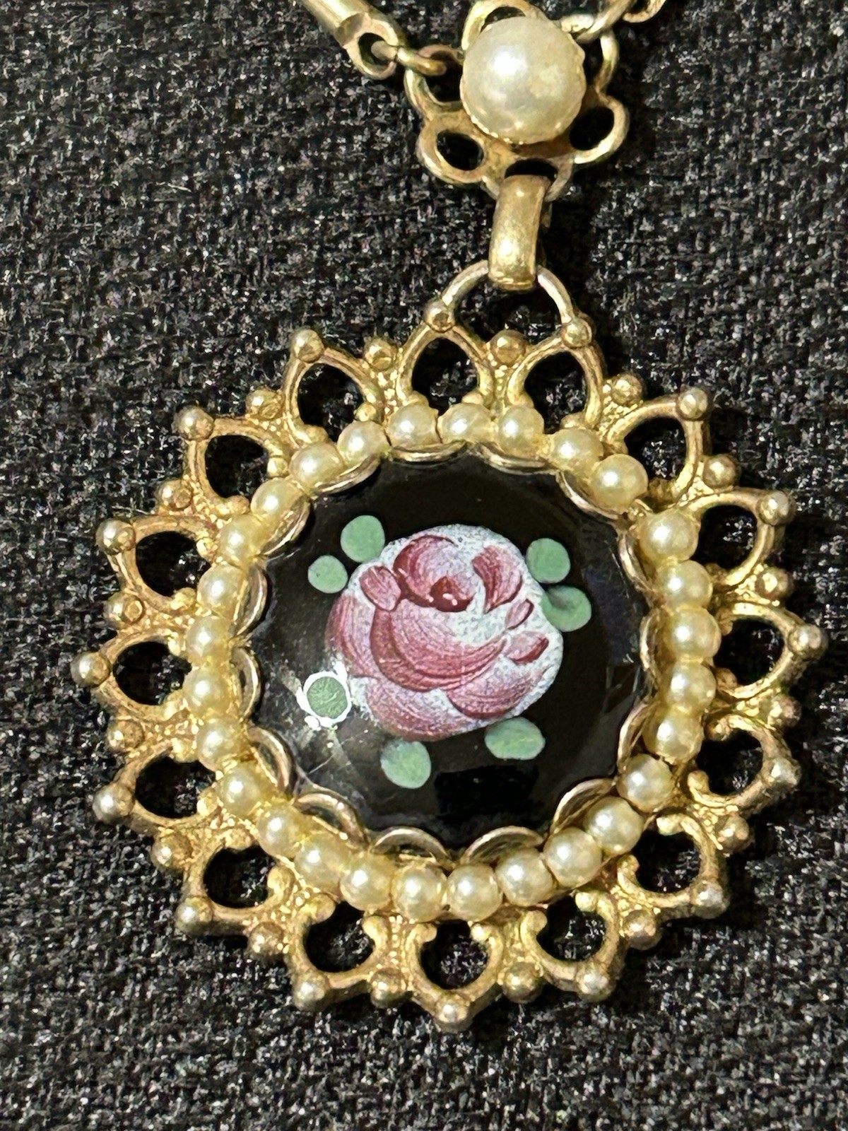 Antique Gold Tone Filigree Hand Painted Rose Faux Pearl Pendant Necklace 14”
