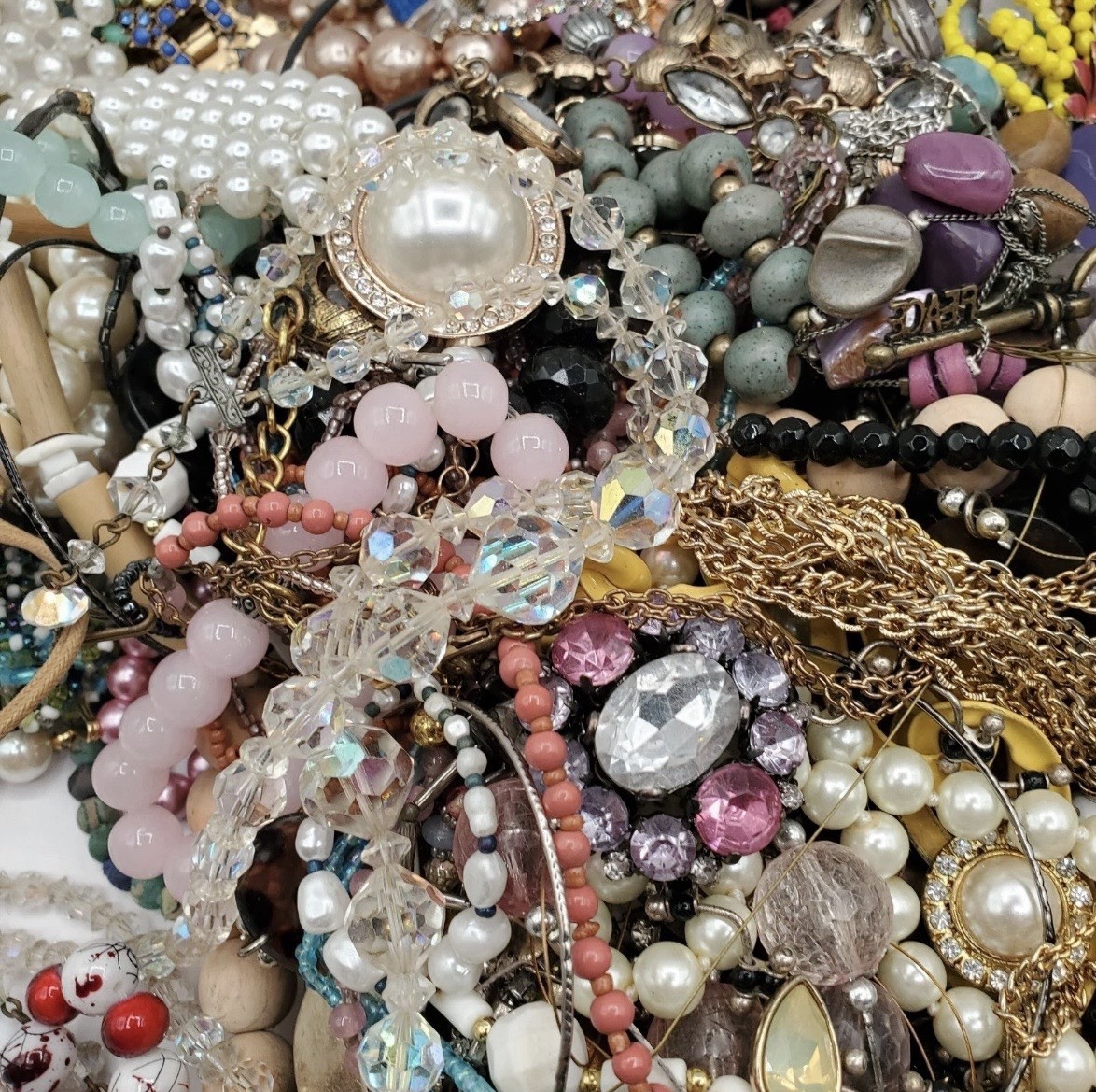 Vintage to Now Jewelry Estate Lot 1 Lbs
