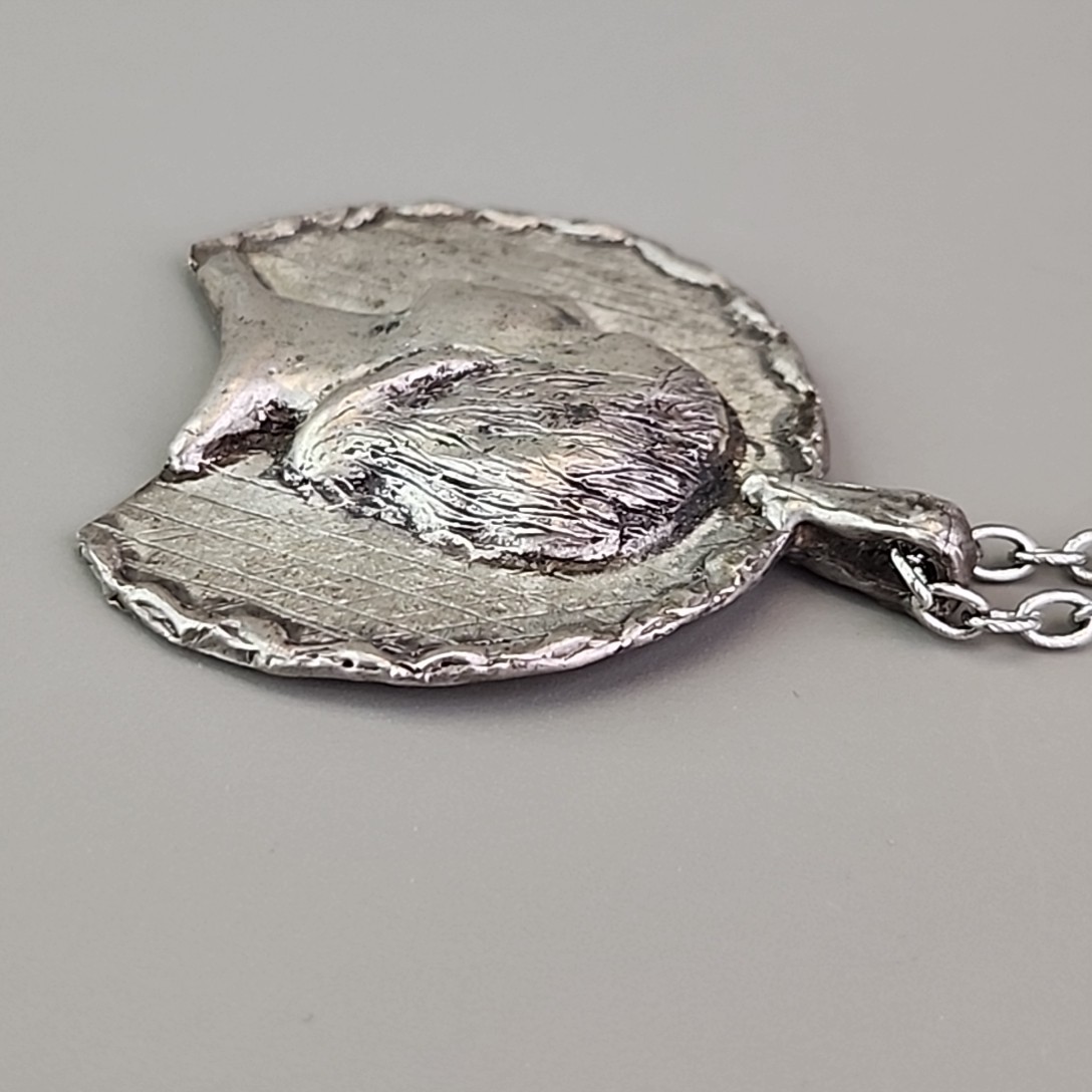Vintage Lady Profile Necklace Repousse Silver Tone 23.5″
