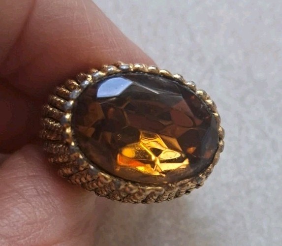 Beautiful Vintage Ring