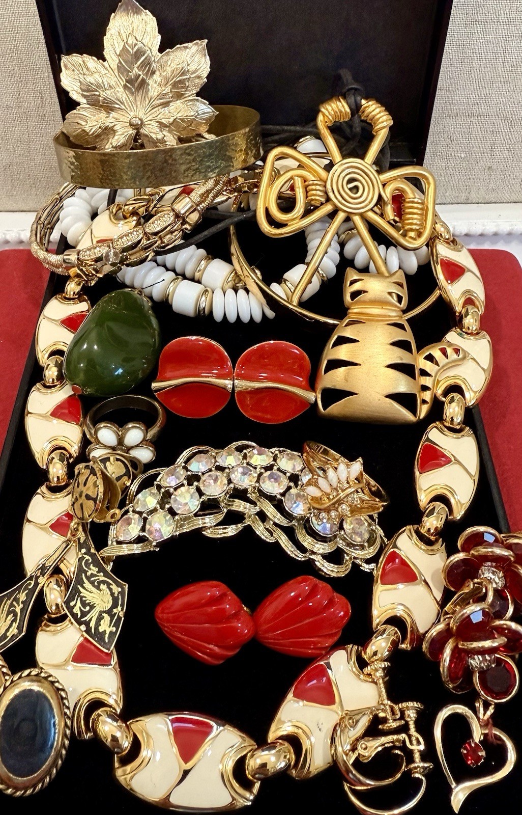 Vintage Estate Costume Jewelry Lot! MONET, NAPIER and more!