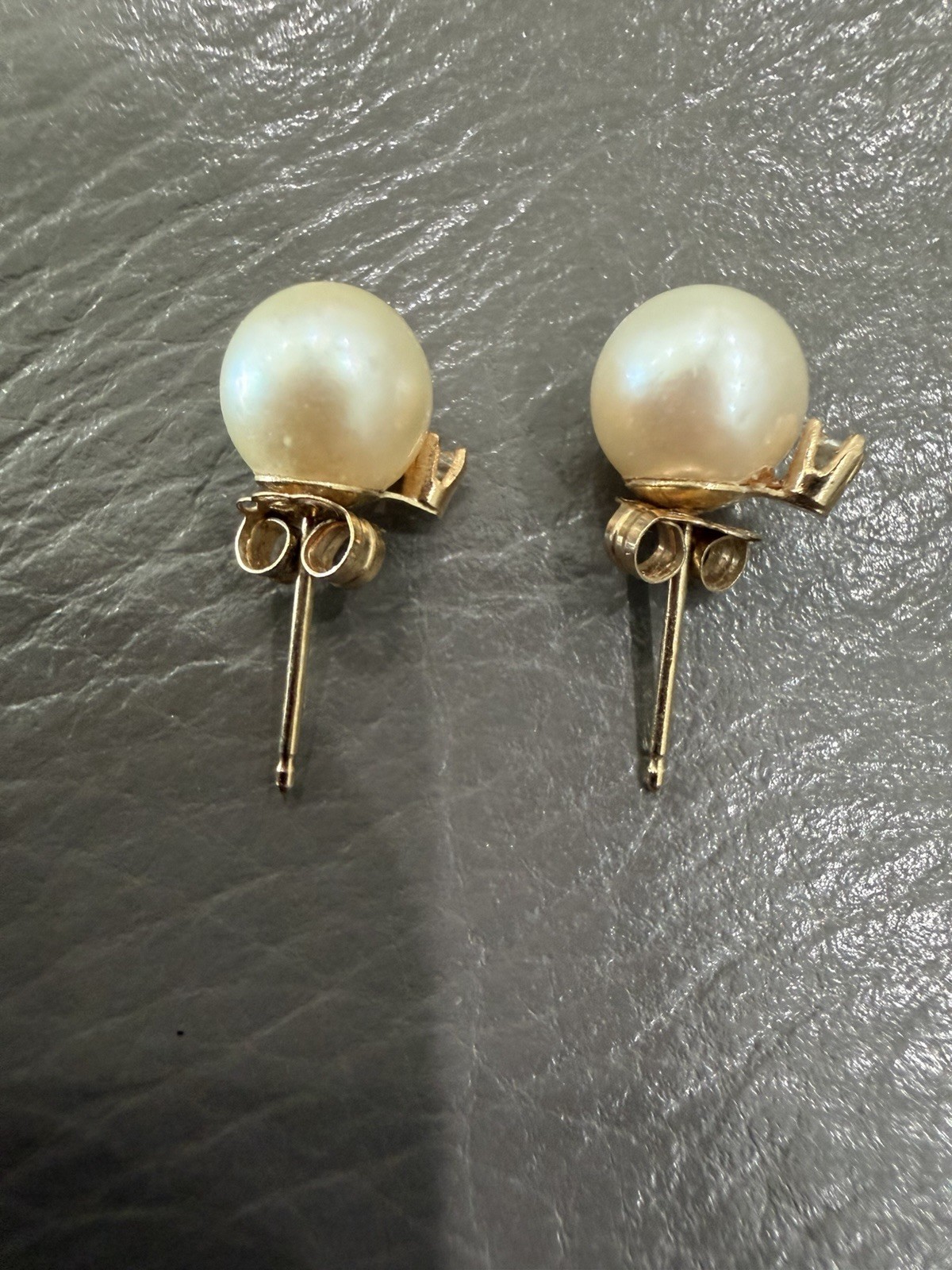 14 kt / 585 Estate Gold Pearl diamond Earrings – STUNNING Pair – 5mm 14k
