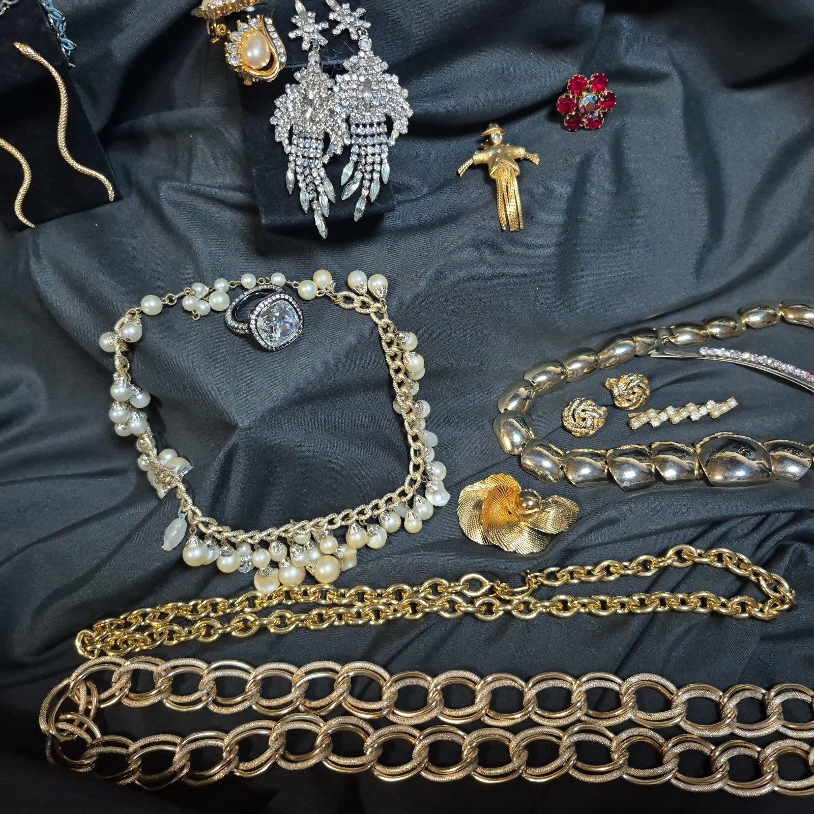 Jewelry Vintage to Modern Costume Mixed Lot Estate Gold Tone