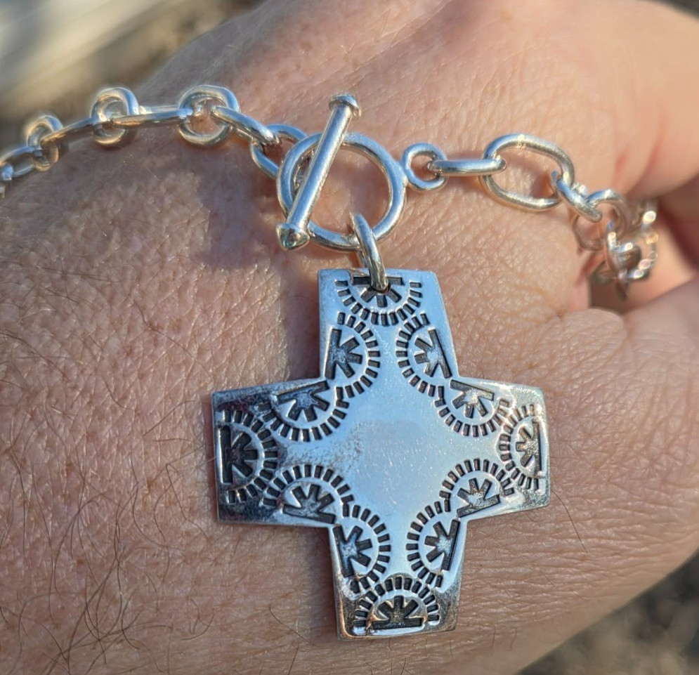 Retired Silpada Sterling Silver 925 Virtuosity Stamped Cross Toggle Necklace 17″