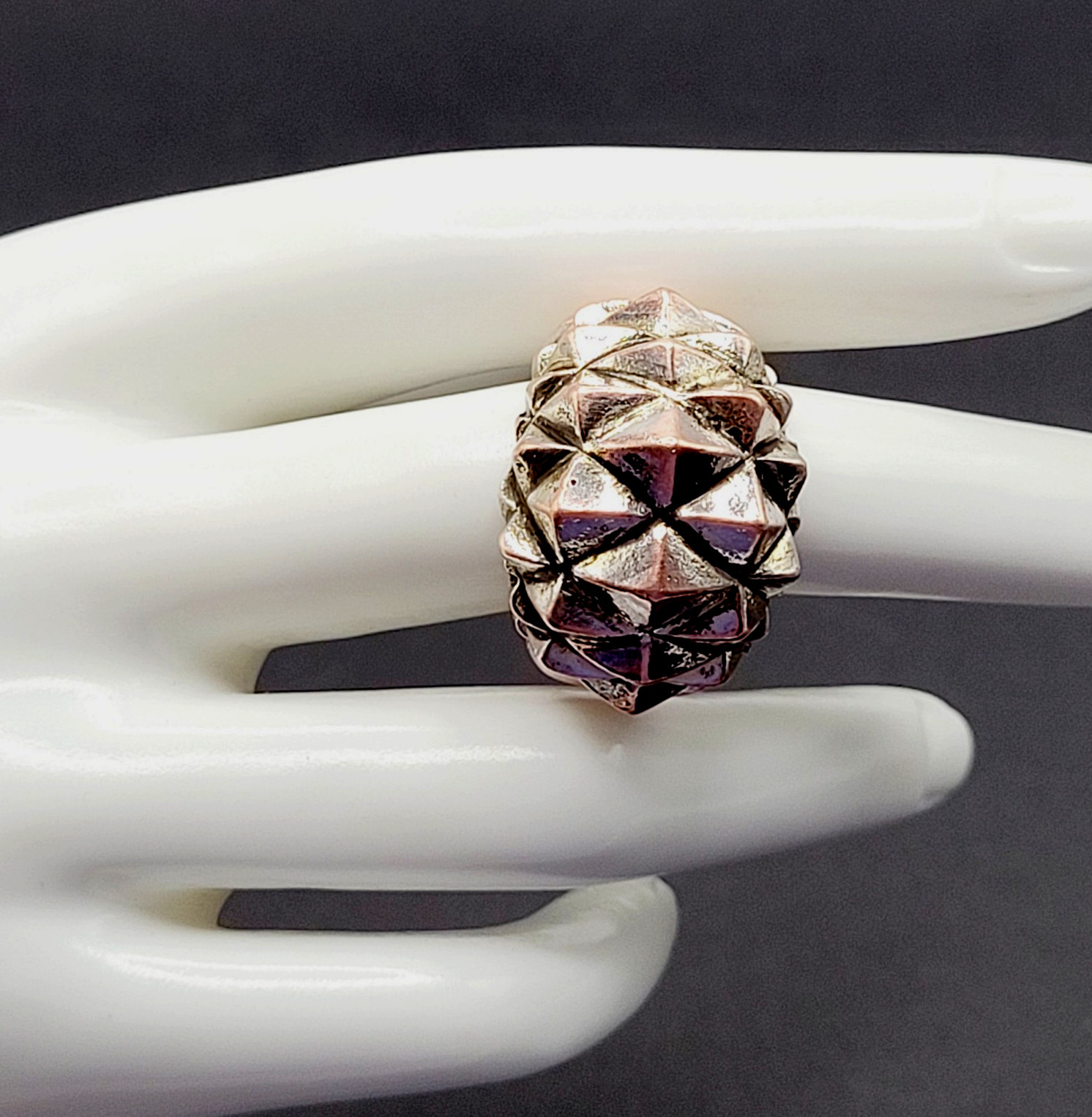 Brutalist Modernist Spike Geometric Pyramid Quilt Dome Mix Metal Tone Ring 6.5
