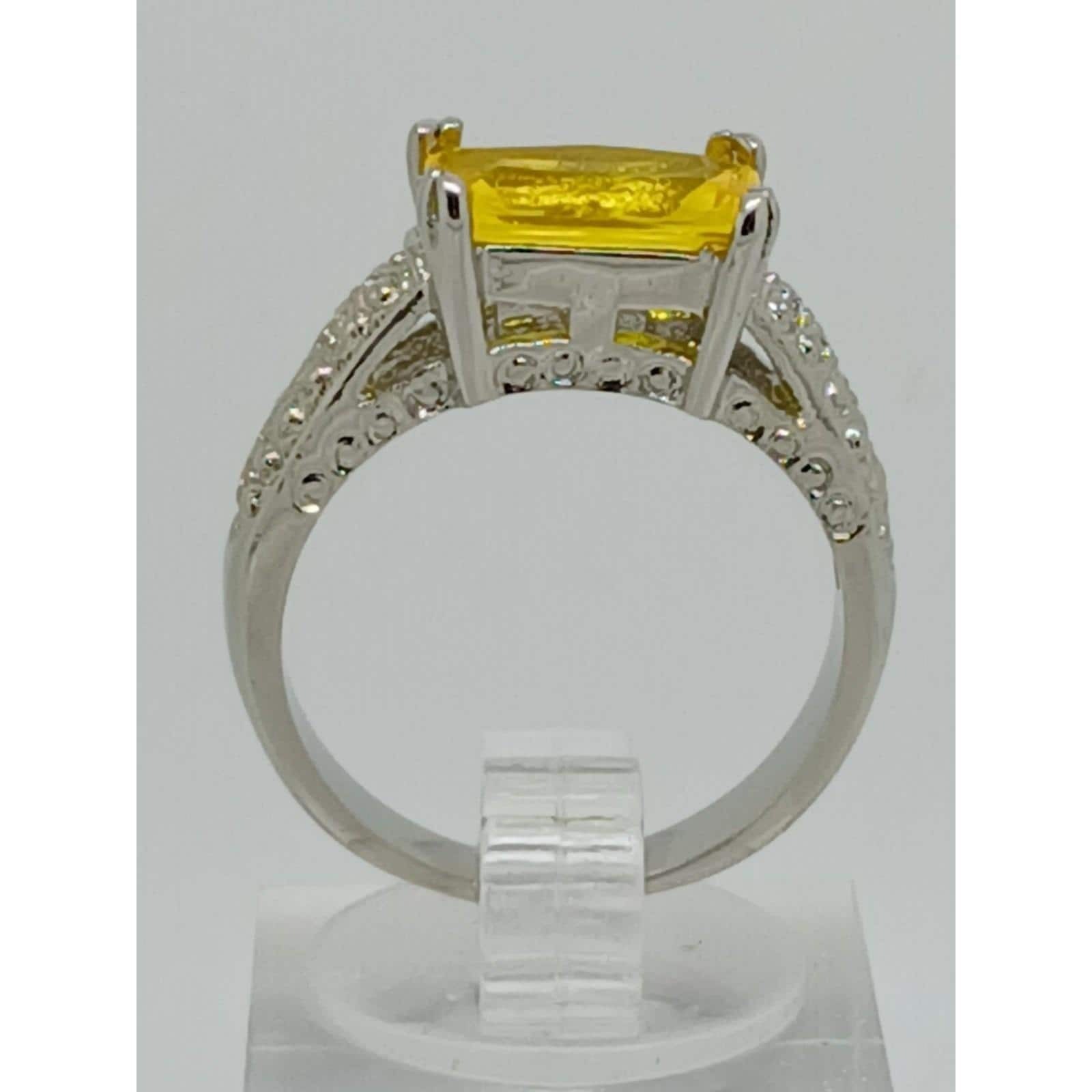 Vintage 1990s Yellow Radiant Cut 3ct CZ Cocktail Ring Silver Tone Size 8 NOS