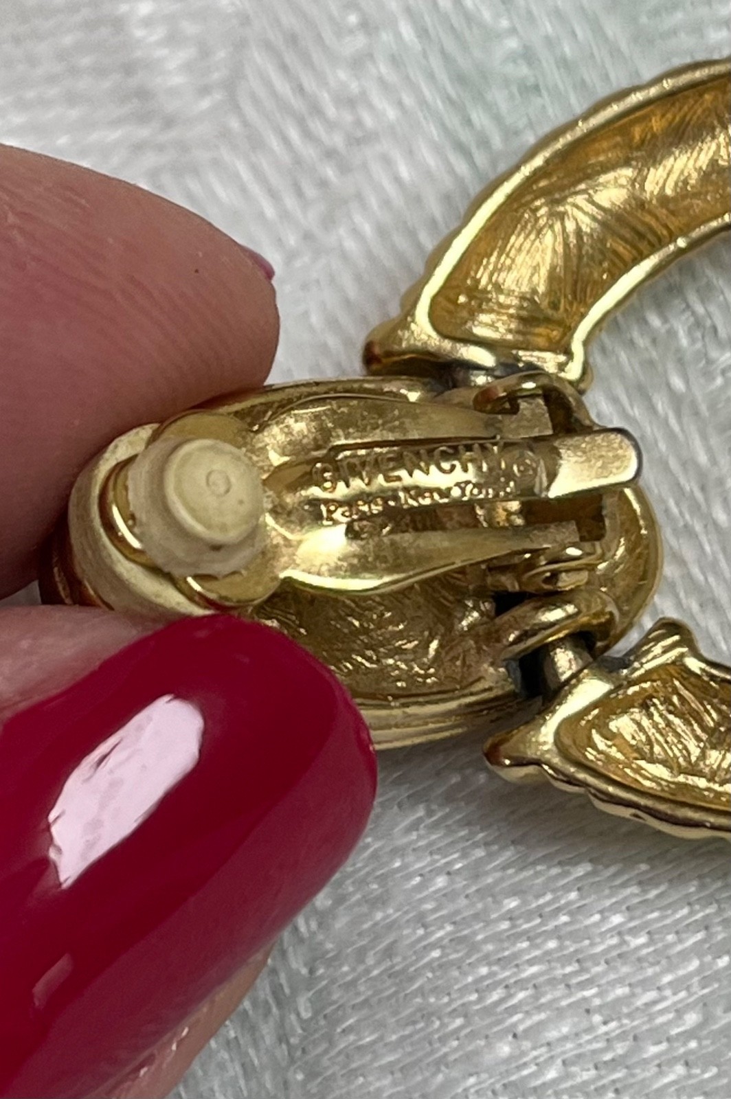 Vintage Givenchy LOGO Door Knocker Earrings Gold Plated Ribbed Clip 80s