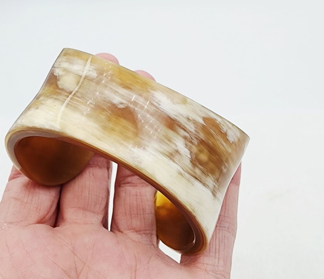 Vintage marble look acrylic resin cuff bracelet