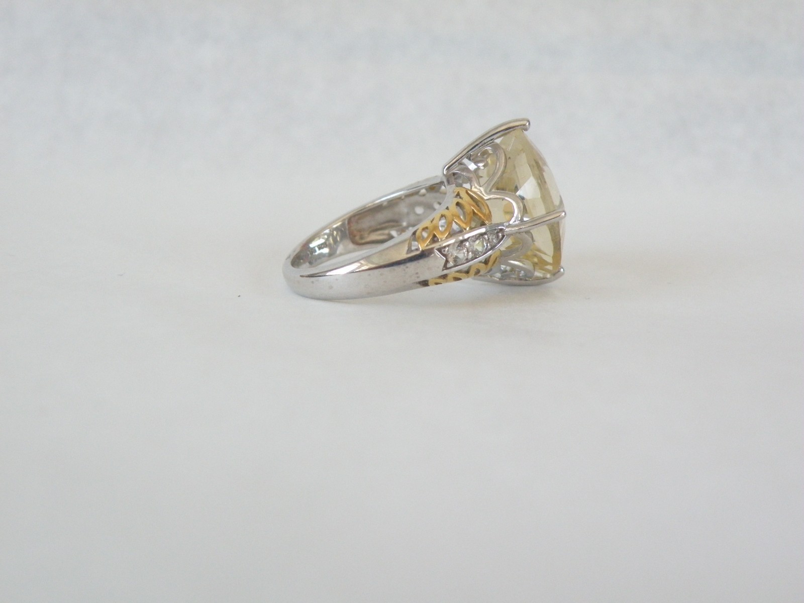 Vintage Sterling Silver 925 Large Natural Yellow Labradorite Ring Size 6