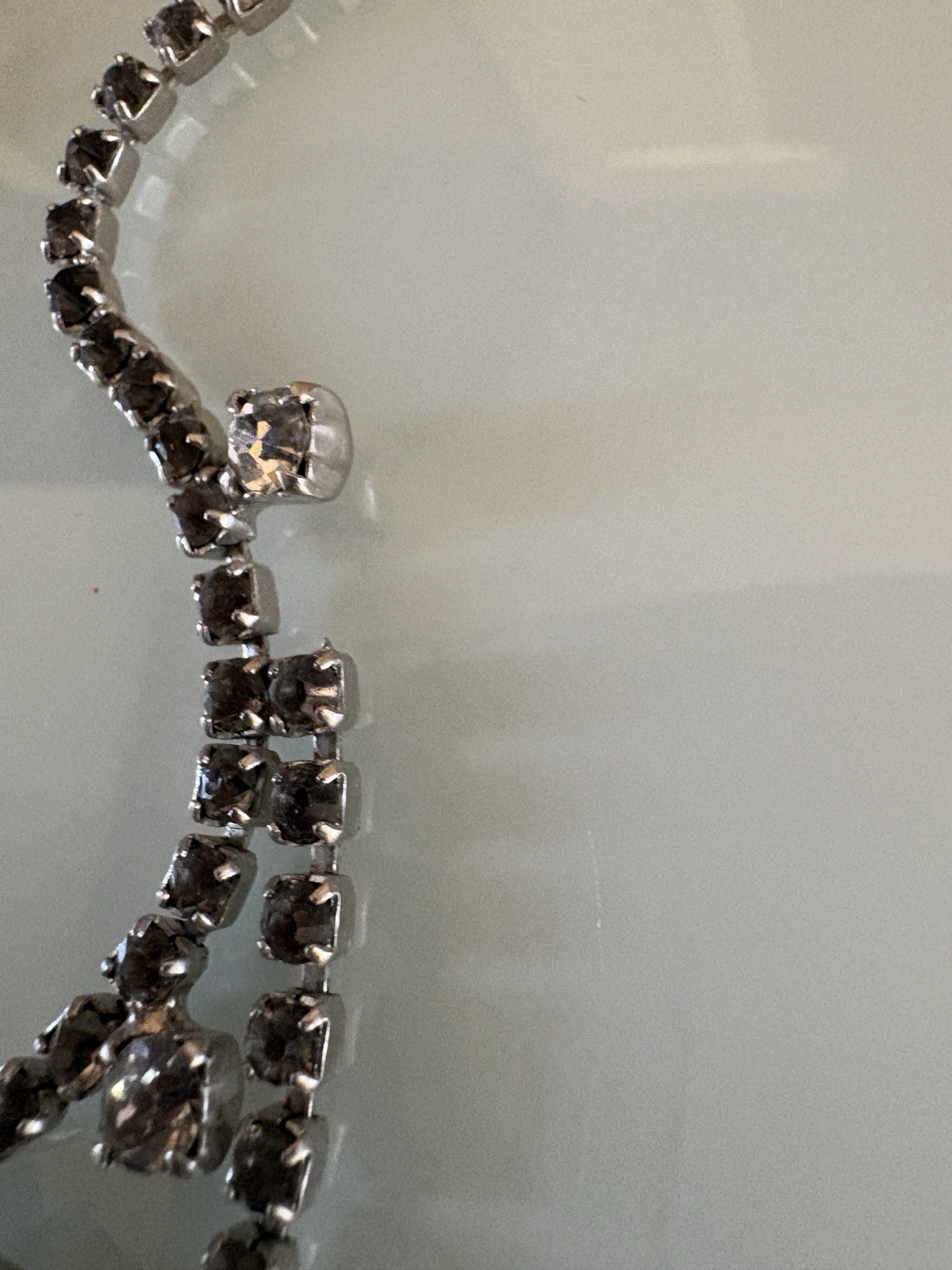 Vintage ArtDeco Necklace Clear / Gray Rhinestone Rhodium Plate Prong Princess