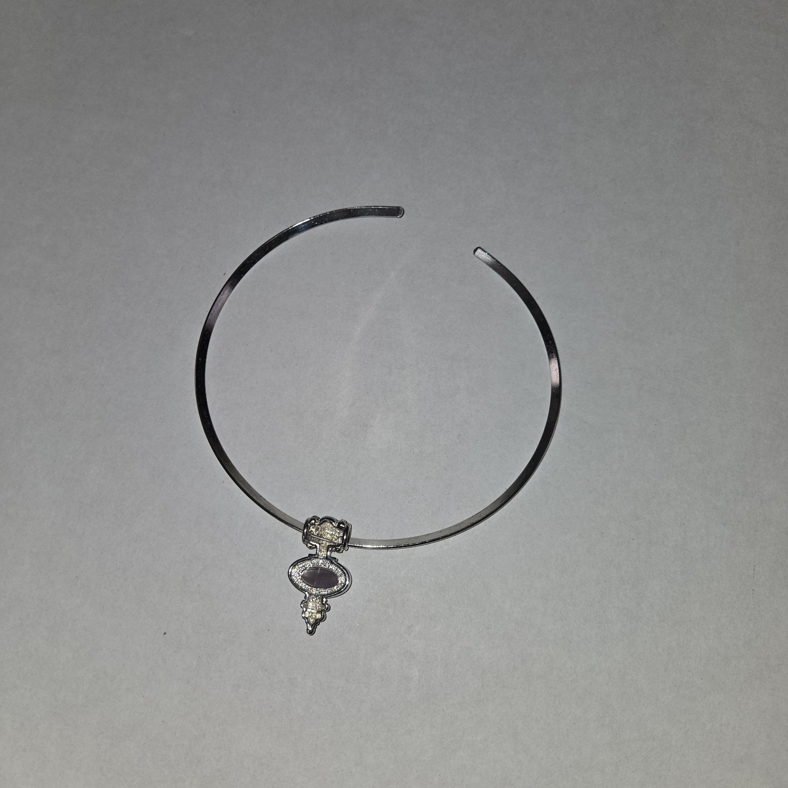 SilverTone Choker Pendant Necklace Lt Purple Pendant Stone Fashion Unbranded Euc