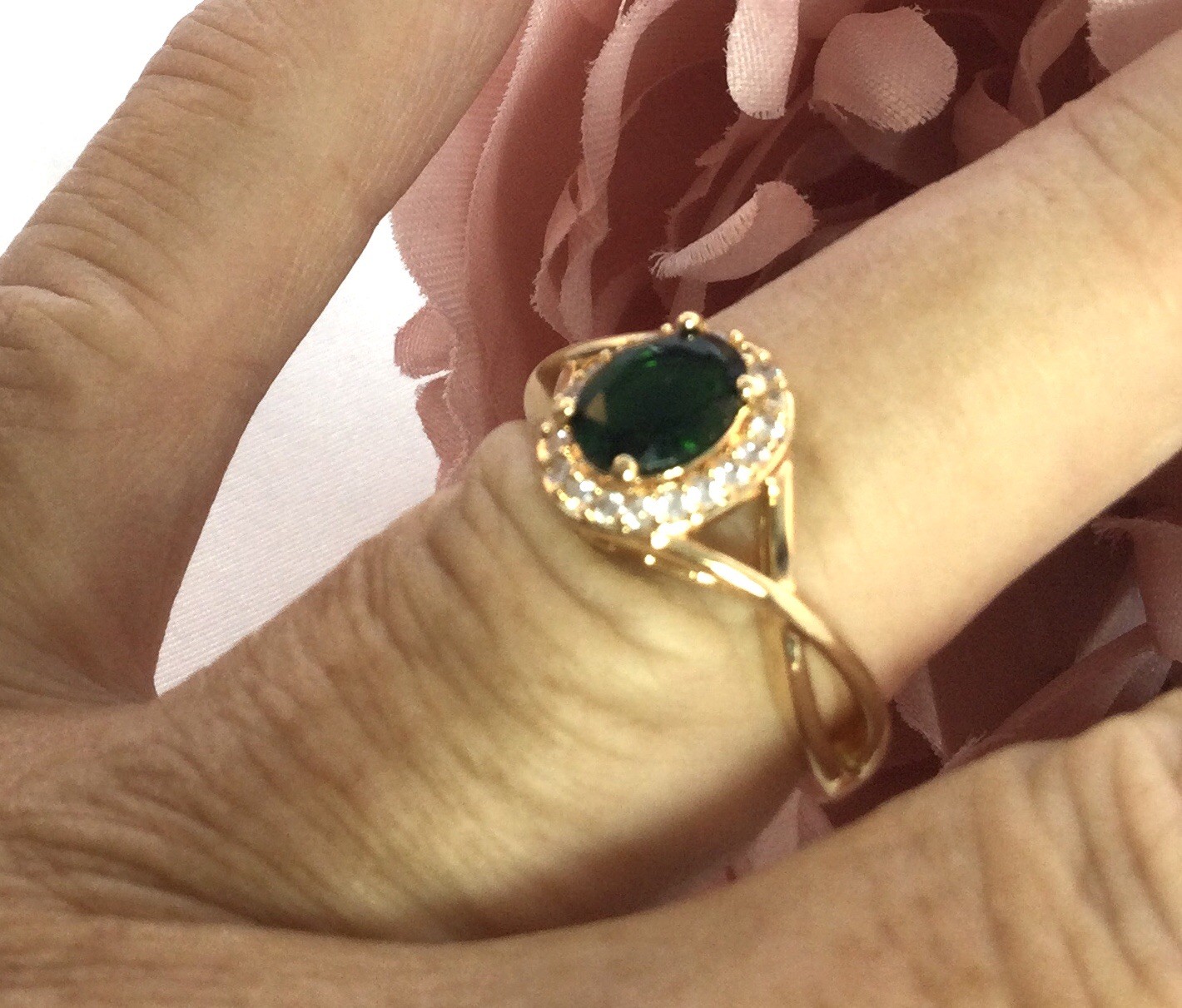 Vintage Jewellery Gold Ring Emerald and White Sapphires Antique Deco Jewelry