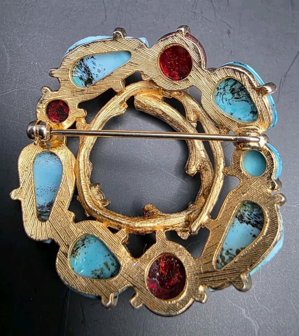 Vintage Unsigned Hattie Carnegie Pressed Turquoise/Red Glass Brooch/Earrings