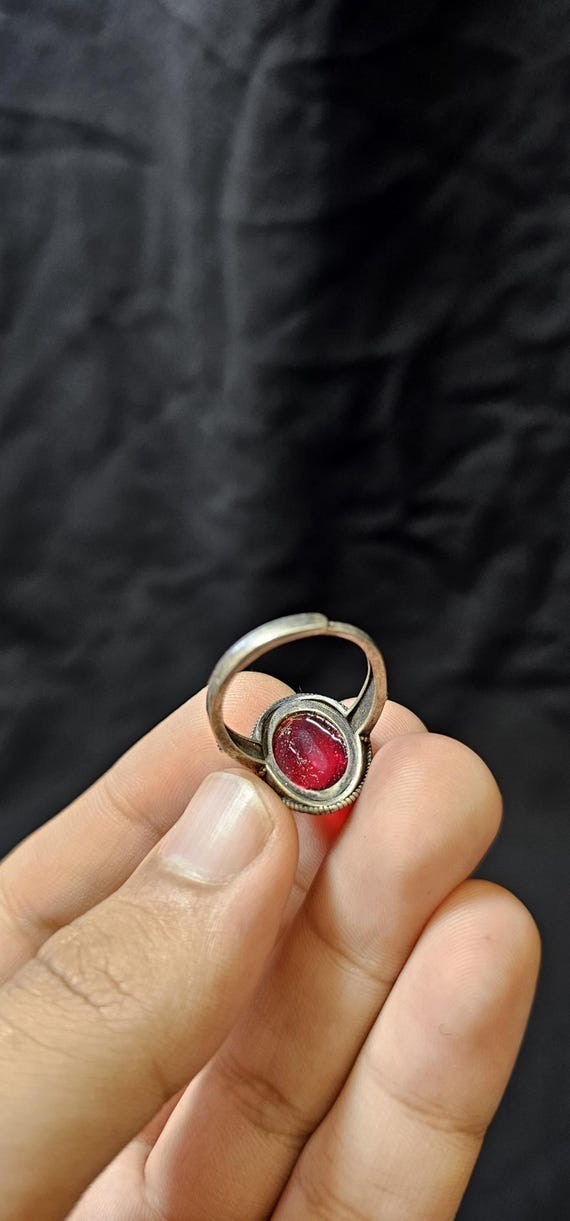 Art Deco Antique Red Agate Ring – Silver Plated Ring Size – sizeable