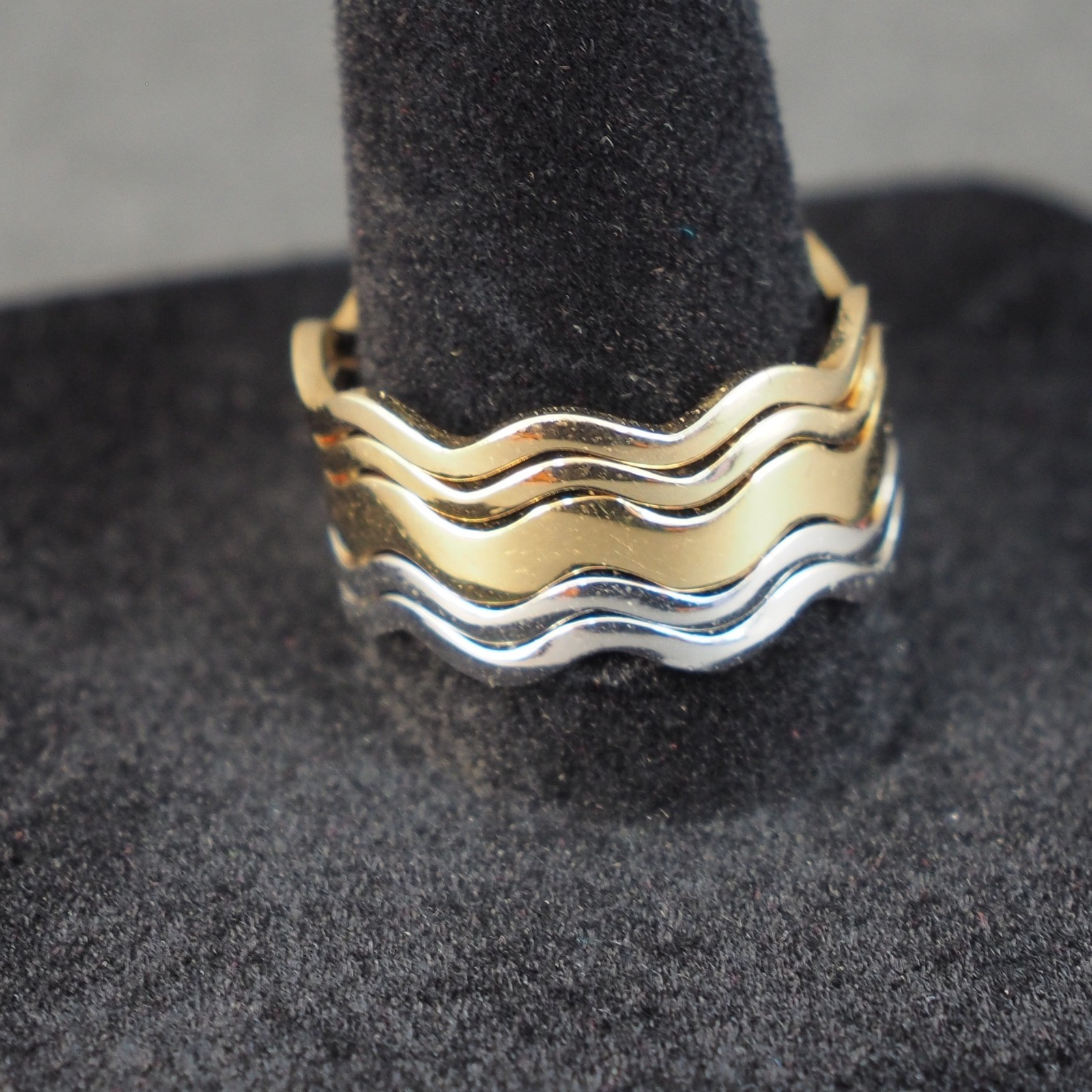 Avon Fashion Waves Ring 7.75 Silver Gold Two Tone Band Stackable Layer Vintage