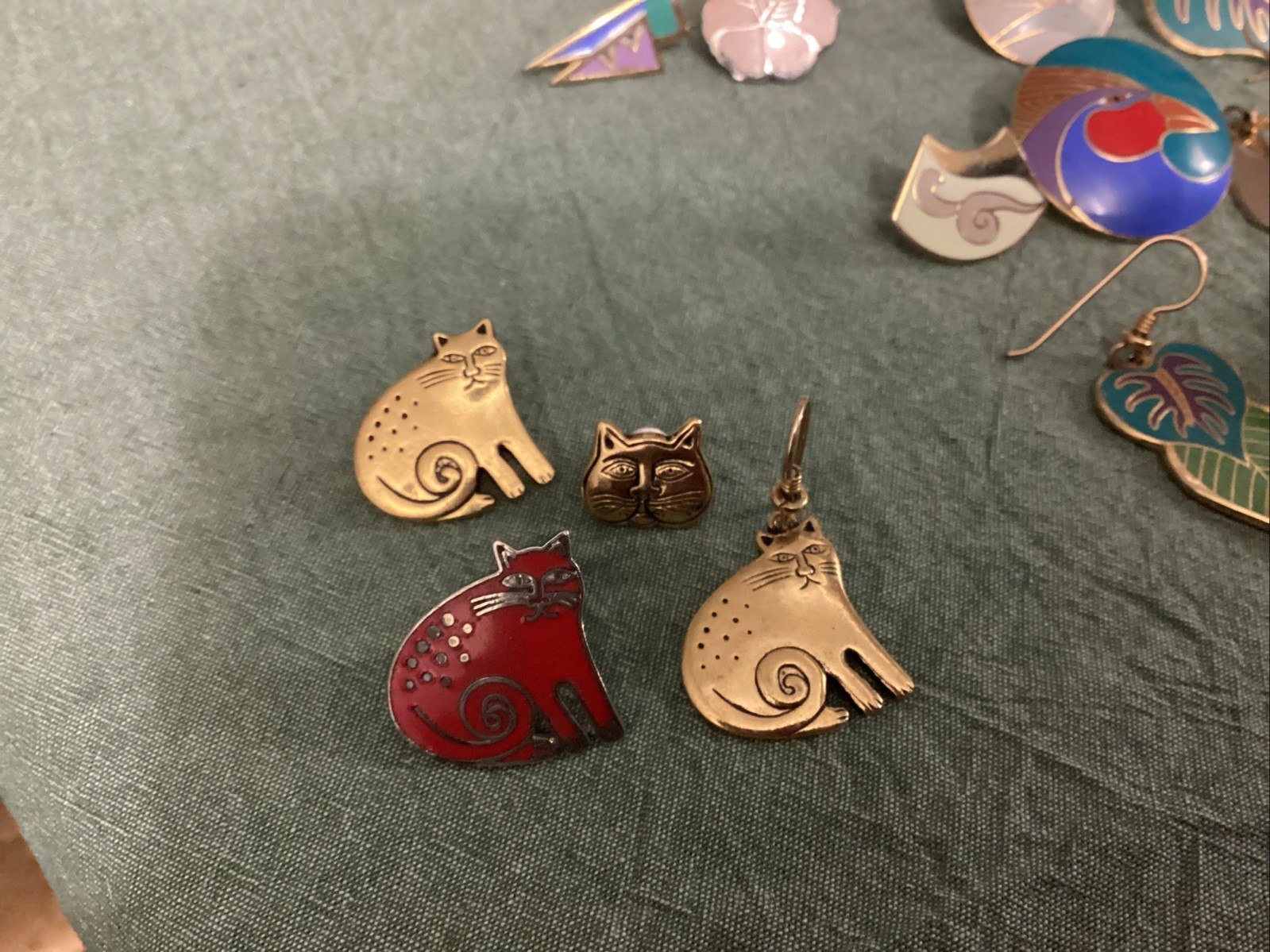 Laurel Burch 16 Single Earrings Lot: Cats, Bird, More