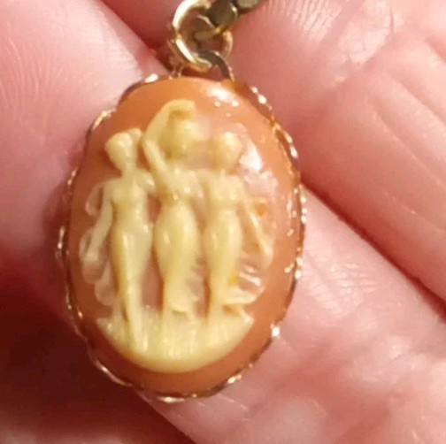 Vintage Mini Cameo Necklace